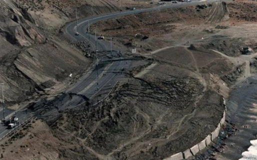 Para graficar el derrumbe de la Ruta 3, un medio nacional eligió una foto del 1995