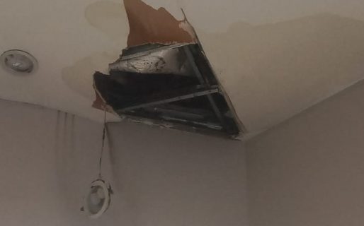 Se derrumbó el techo de las oficinas de Rentas de la Municipalidad