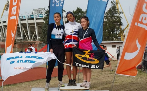 La comodorense Mía Veuthey hizo podio en el Torneo Nacional de Clubes de Atletismo U-16