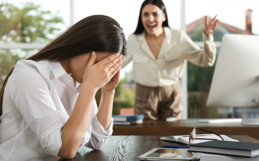 Se cansó de hacer el trabajo de otros y pese al miedo enfrentó a su jefa