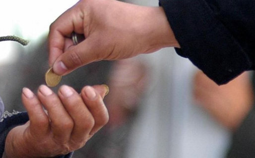 Un hombre en situación de calle le pidió plata, ella le ofreció trabajo y la respuesta la descolocó