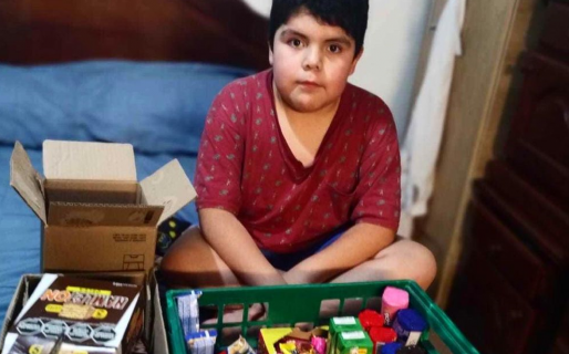 Tiene 10 años, vende golosinas y la plata que gana la invierte para hacer crecer su emprendimiento