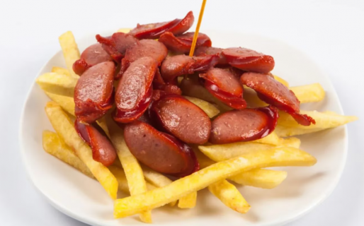 Insólito: un ladrón tenía arresto domiciliario y perdió el beneficio por salir a comer salchipapa