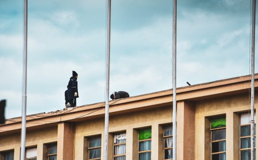 Comenzaron los arreglos en el techo del Colegio Perito Moreno