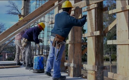 Por la devaluación y la alta inflación, se profundizan las brechas salariales entre los trabajadores formales