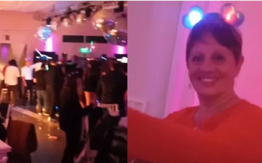 En pleno cumpleaños de 15, una abuela sorprendió a todos con lo que sacó de su cartera: “Hay que imponerlo”