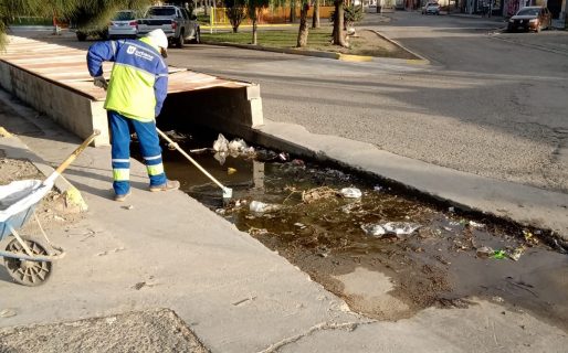 Ante el alerta por lluvias, Urbana amplia la limpieza de bocas de tormenta