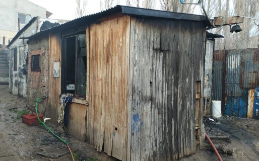 Daños totales en una vivienda a raíz de un incendio