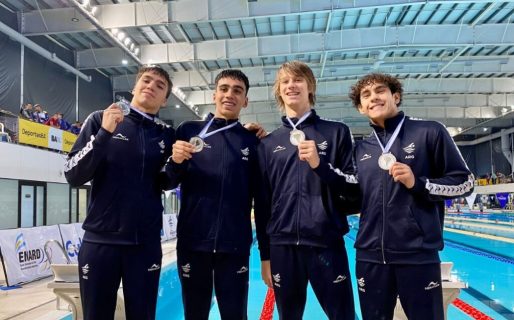 Mateo Luna Aseff medalla de plata con la Selección Argentina en el cierre del Sudamericano de Natación Juvenil
