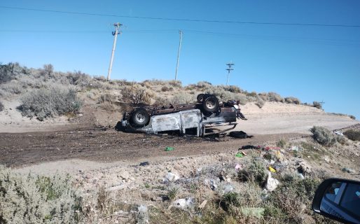 Tras un vuelco una camioneta se incendió en Km 18