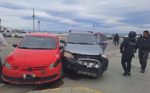 Un menor con lesiones leves tras un choque en Avenida Yrigoyen
