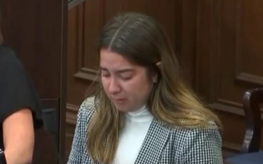 Una joven mató de 30 puñaladas a su mamá para que no se enterara de que la habían echado de la universidad