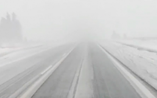 Piden precaución para circular por rutas ante calzada resbaladiza y vientos fuertes