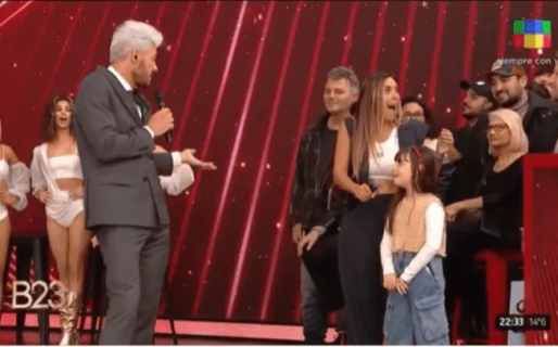 Una niña insultó a Marcelo Tinelli en la gala del Bailando y lo dejó sin palabras