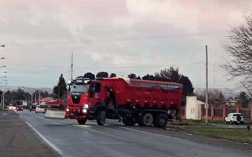 Piden precaución para circular por rutas ante calzadas y banquinas húmedas