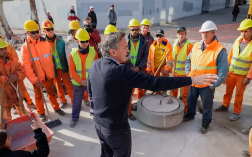 El Gobierno inició un “paro activo” en las obras públicas de todo el país en rechazo a las propuestas electorales de la oposición