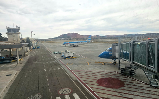 Jubilados y pensionados tendrán un descuento del 20% en pasajes de Aerolíneas Argentinas