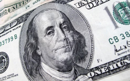 Dólares falsos: así son los billetes que interceptó la Aduana antes de que circulen en el país