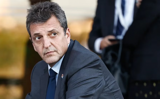 A fuerza de congelamientos y dólar quieto, Massa aspira a que la inflación vuelva a un dígito en septiembre