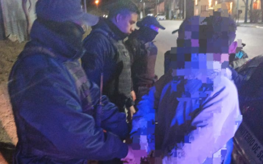 Dos menores asaltaron a un grupo de amigos amenazándolos con un destornillador