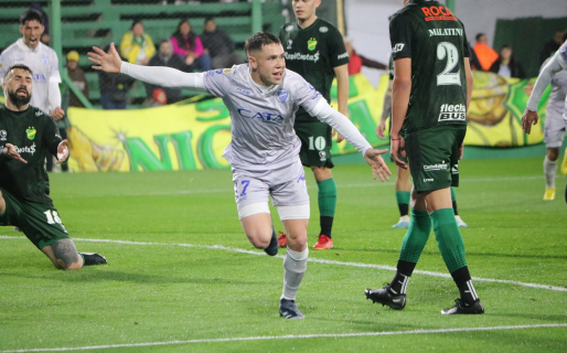 El comodorense Tomás Conechny metió un doblete para Godoy Cruz