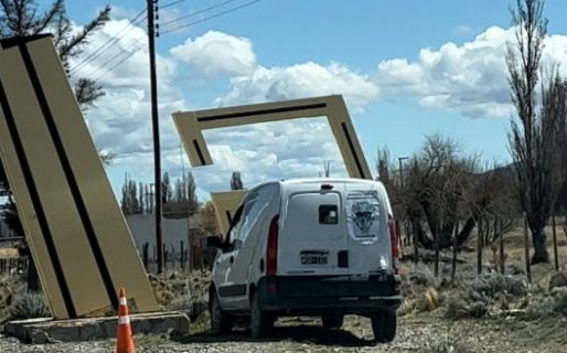 Comodorenses denuncian que un radar sin señalización hace multas a la salida de Gobernador Costa
