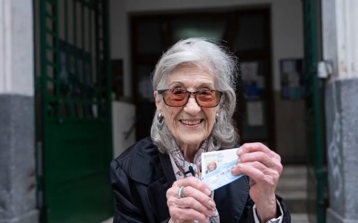 Con 91 años, Irma tiene el récord de haber votado desde la primera vez que lo hicieron las mujeres en el país