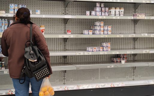 Se registran faltantes de productos de primera necesidad en los supermercados de Comodoro