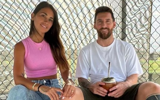 Una tribuna de lujo: Lionel Messi y Antonela Roccuzzo fueron a ver los partidos de Thiago y Mateo