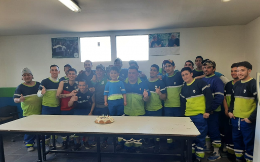 Quería celebrar su cumpleaños con la temática de recolector de residuos y Urbana le regaló una tarde soñada