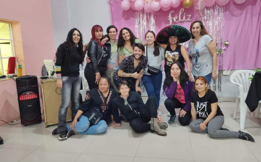 La vecinal del Quirno Costa agasajó a las madres del barrio