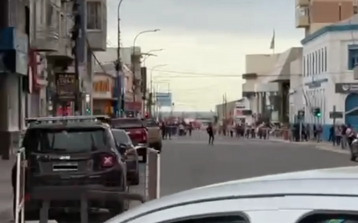 50 hinchas de River coparon el centro de Comodoro