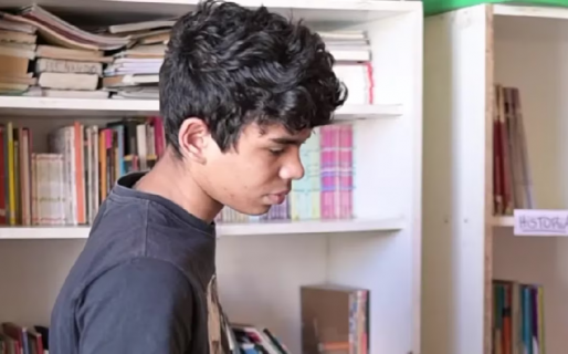 Tiene 15 años, su mamá lo abandonó, pasó por tres hogares y no pierde las esperanzas: “Sueño con una familia”