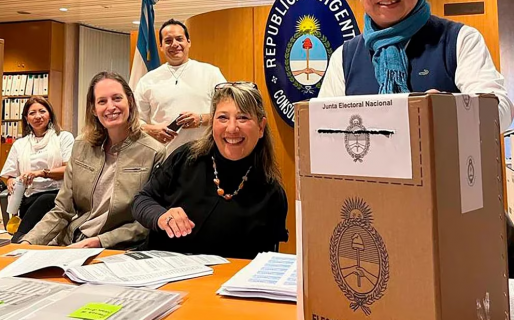 Avanza la votación de los argentinos en el exterior menos en Israel y Ucrania, donde no hay comicios por la guerra