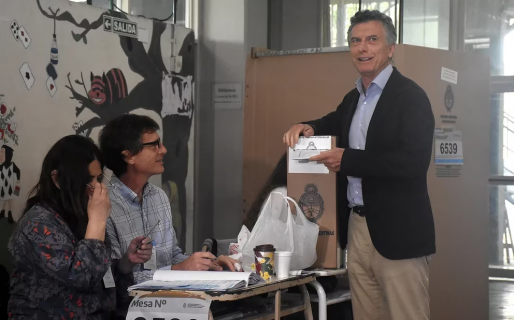 Votó Mauricio Macri: “Vemos que va a haber balotaje”