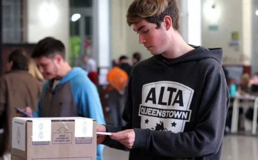 Más de un millón de jóvenes de 16 y 17 años podrán votar este domingo