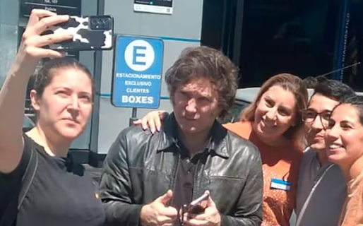 Milei fue a cargar nafta y apuntó contra el Gobierno por la escasez de combustible: “El modelo de la casta”