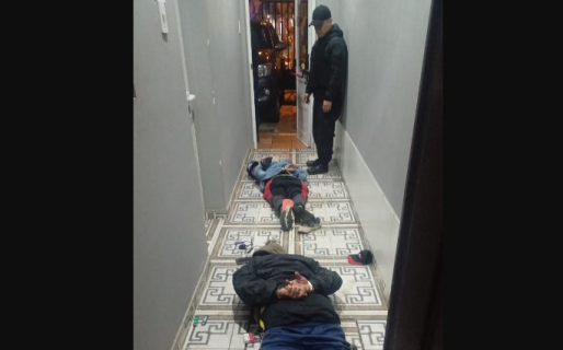 Taxista reporto a pasajeros armados: terminaron detenidos por portación ilegal