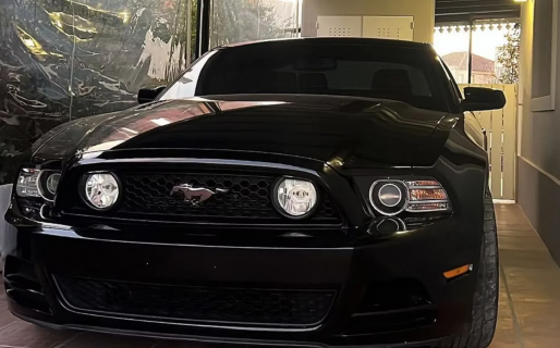 Vale 80 millones de pesos: así es el Mustang V8 de Sofía Clerici