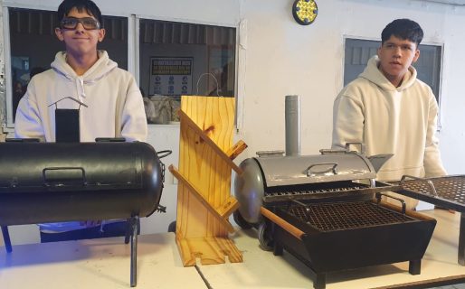 Estudiantes de la Escuela San José Obrero celebran su feria y muestran todas sus producciones