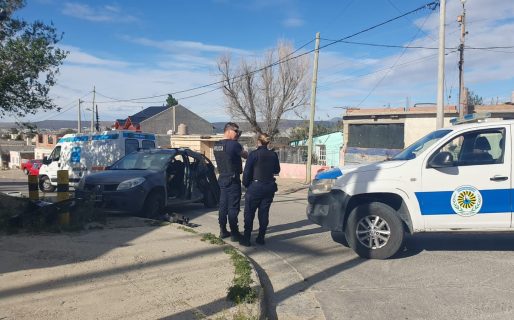 Un camión se quedó sin frenos e impactó contra un vehículo