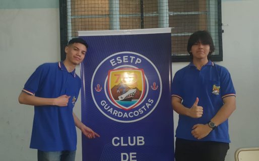 El Club de Robótica de la Escuela Nº760 prepara robots para competencias