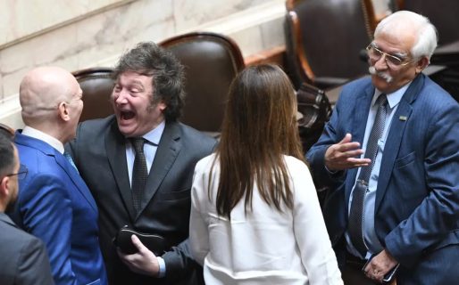 Selfies y saludos a Milei y fila para despedir a Cristina: lo que no se vio de la asamblea legislativa