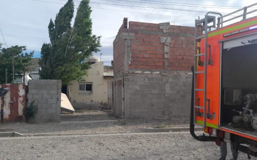 Incendio de vivienda en la extensión del barrio Máximo Abásolo