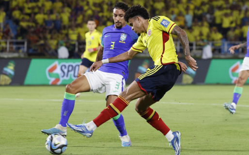 Brasil cayó en Colombia y sigue su andar irregular