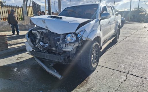 Una menor hospitalizada a raíz de choque entre dos Hilux