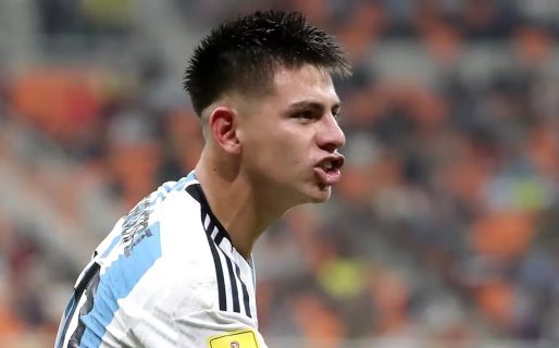 El mensaje de la Selección argentina para el Diablito Echeverri tras la muerte de su abuela