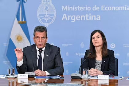 El gobierno anunció créditos de ANSES para trabajadores registrados: el trámite para solicitar hasta $1.000.000