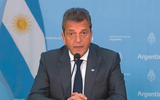 Massa aseguró que la situación crítica con los combustibles ha terminado