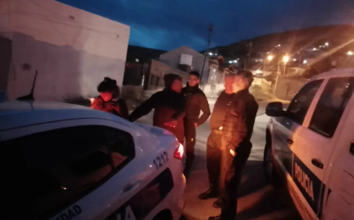 Fue demorado en un control policial y al solicitarle los datos se percataron que era buscado por la Justicia